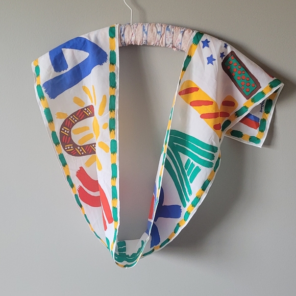 Ken Done Australia Art Souvenir scarf - Picture 8 of 12